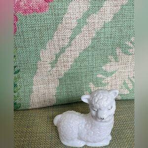 Avon Sweet Honesty Women’s Cologne : Vintage with some cologne still inside!